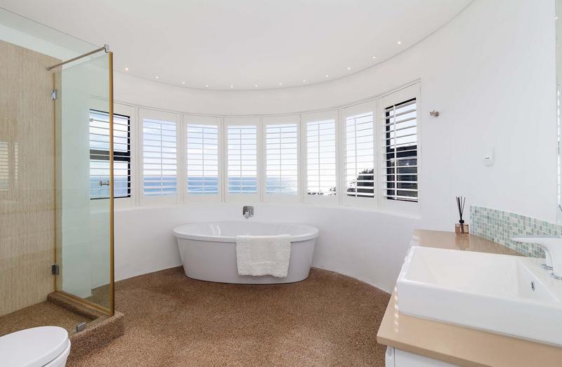 7 Bedroom Property for Sale in Llandudno Western Cape